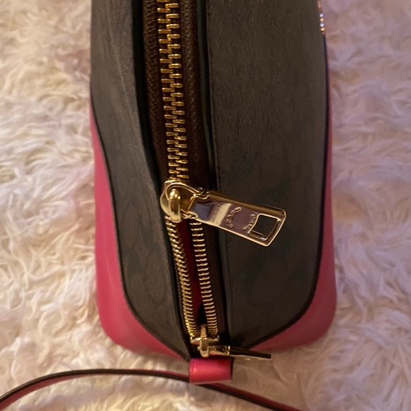 Coach Handbag With Strap - Picture 5 of 11